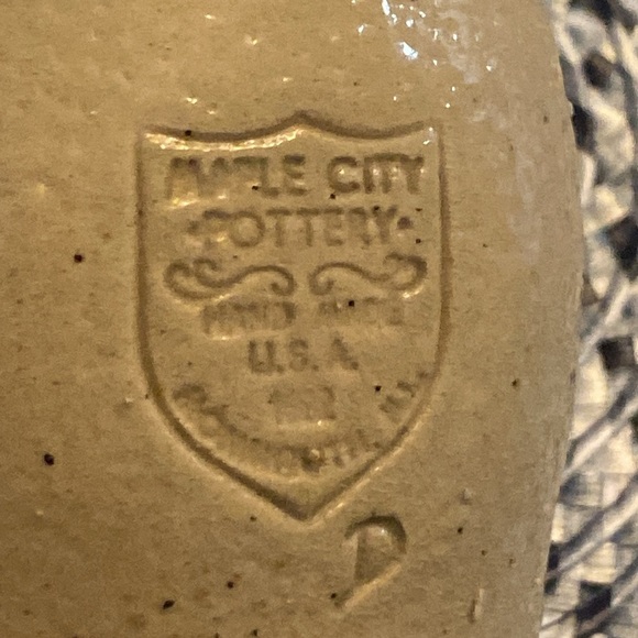 Vintage Handcrafted Ceramic Heart Wax Burner- Blue and Tan - Picture 2 of 4